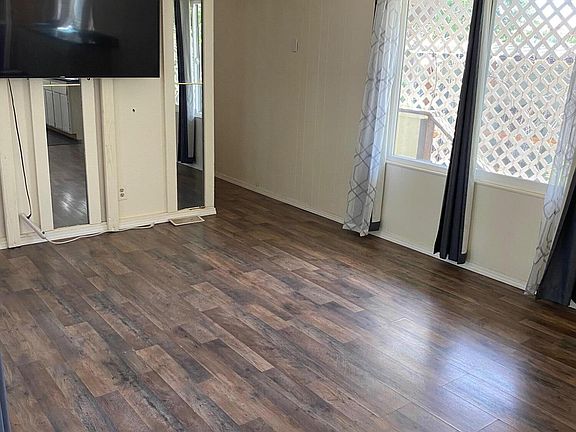 4th image of 12125 Lake Blvd Space 4