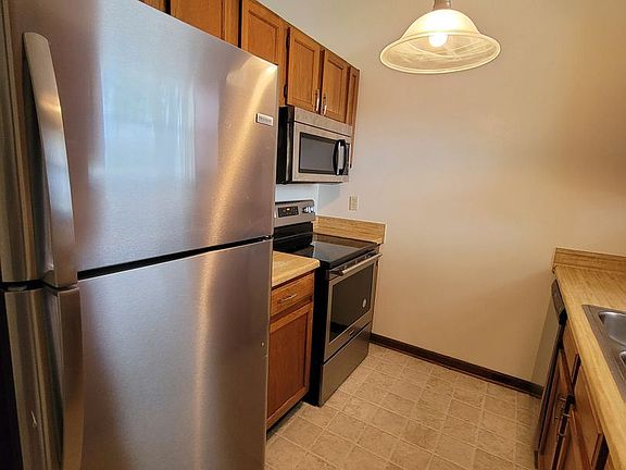 3rd image of 1337 Independence Dr Unit D