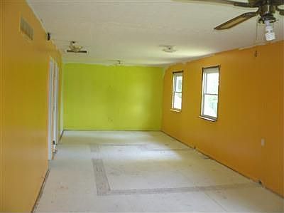 3rd image of 2232 Roosevelt Ave