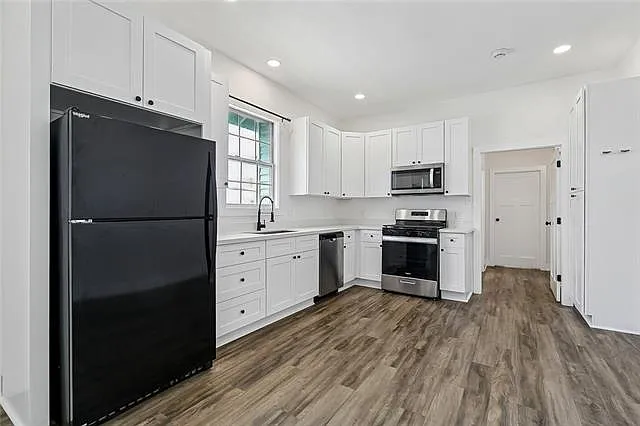 431 S Genois St — Photo 8
