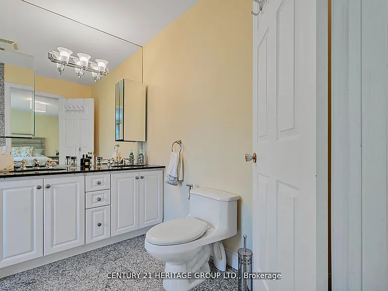 162 Goulding Ave — Photo 17