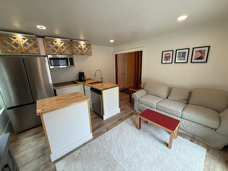 1501 Sheridan Trl — Photo 3