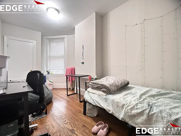 1 Linden St #3 — Photo 8