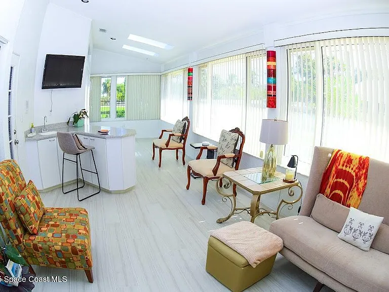 101 Island Grove Dr — Photo 20