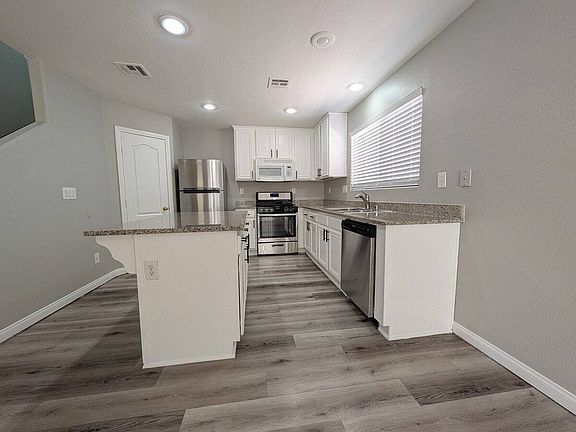 5th image of 134 Cosmos Ct