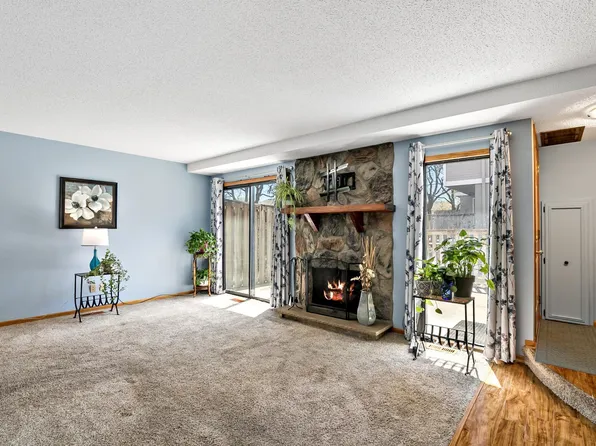 1224 Landmark Trl S, Hopkins, MN 55343