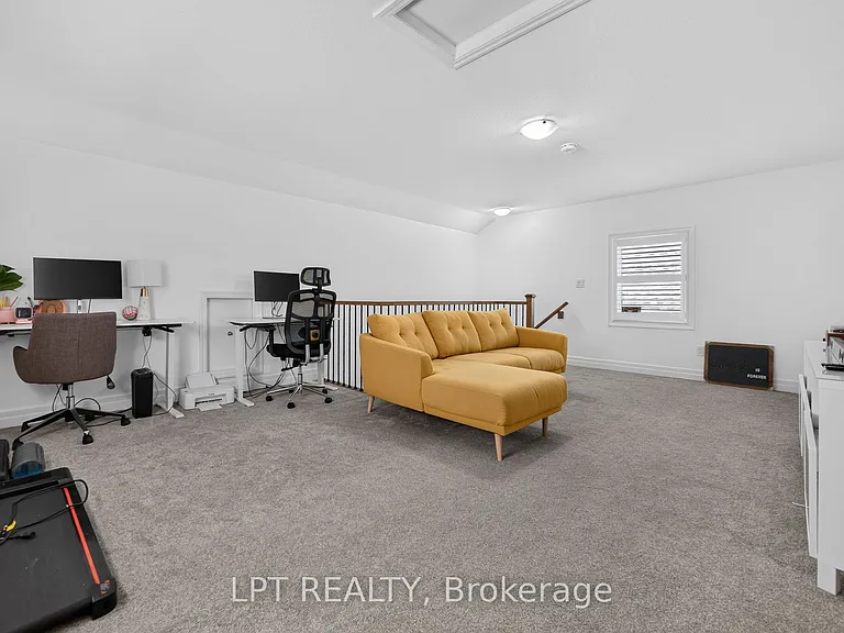 148 Hollybrook Trl S — Photo 41
