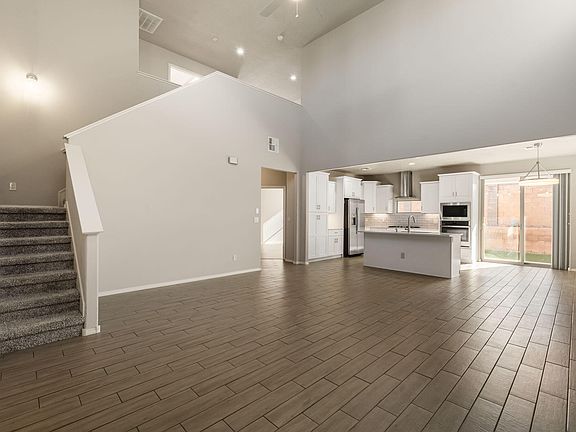 3rd image of 8722 Sevano Cir NE