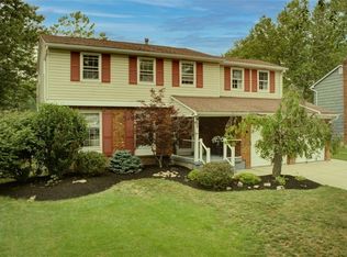 86 Sweetwood Dr N, Amherst, NY 14228