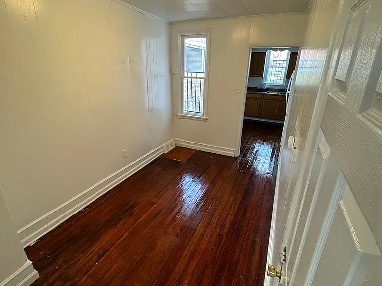 315 Miller Ln — Photo 2