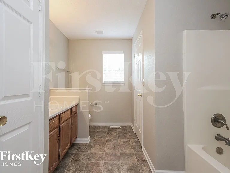 7222 Mars Dr — Photo 8