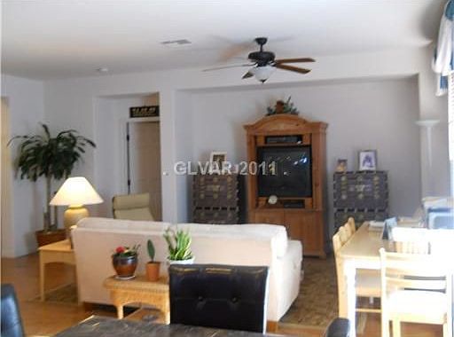 3rd image of 10551 Aloe Springs St