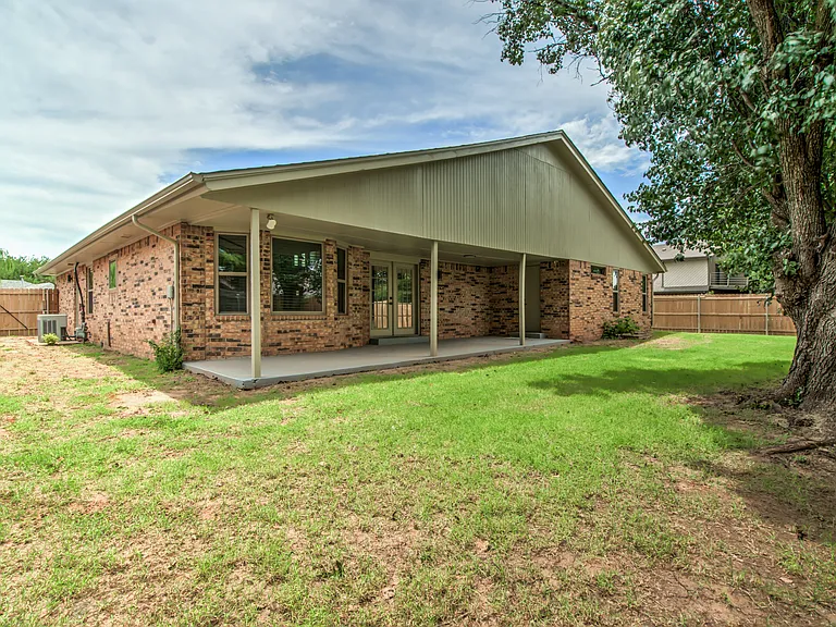 2809 Countrywood Ln — Photo 50