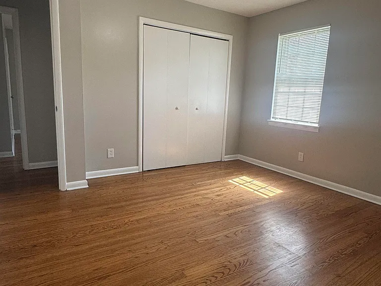 200 Curtis Cir SE — Photo 6