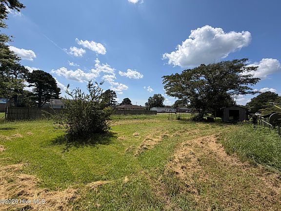 5th image of 412 Drew Avenue