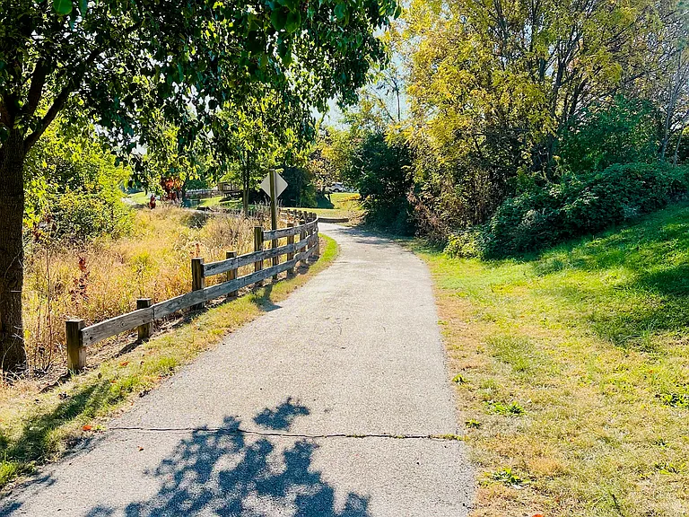 1916 Chenango Pl — Photo 22