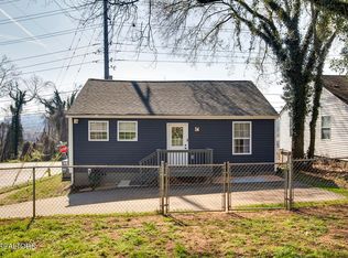 1863 Riverside Dr, Knoxville, TN 37915