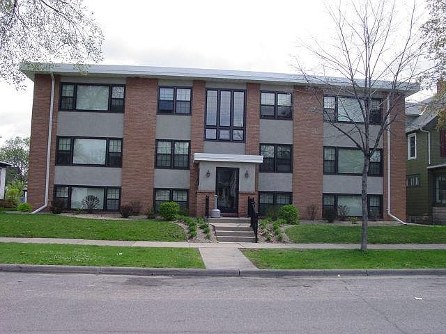 1st image of 3215 Pillsbury Ave #4