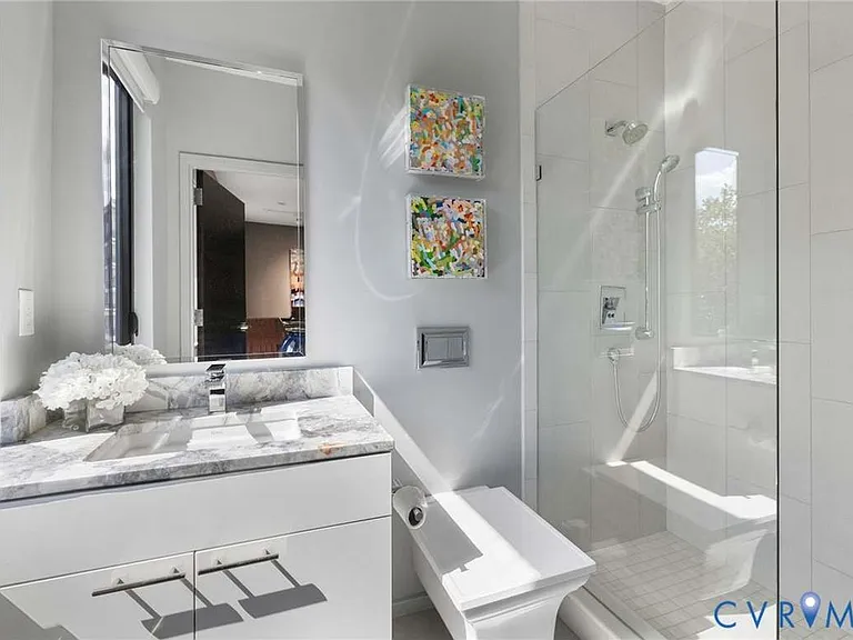 509 W 7th St — Photo 21