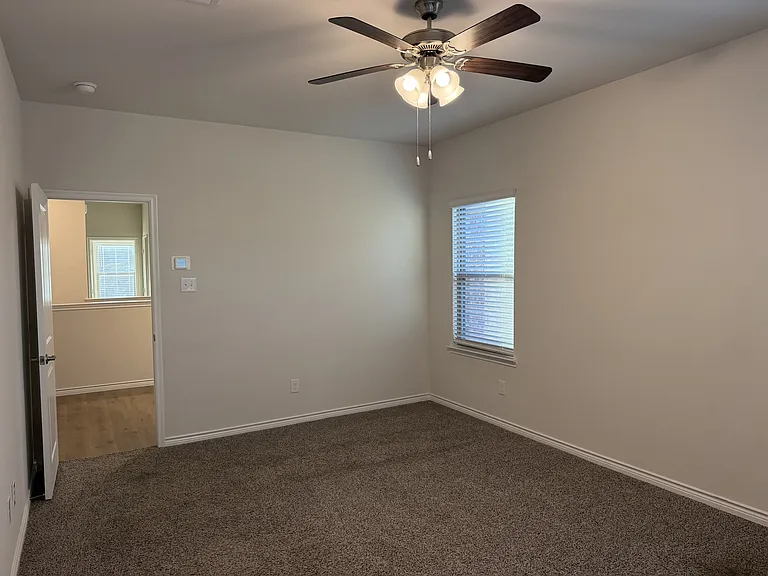 2025 Buffalo Hill Dr #1 — Photo 6
