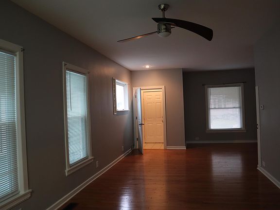 5th image of 17 Tremont Ave