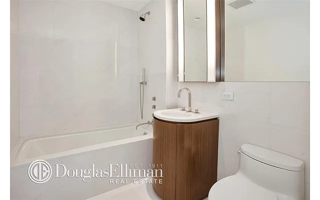 Rented by Douglas Elliman | media 35