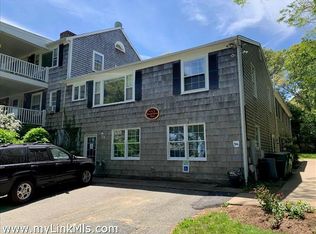 11 Macs Ln, Tisbury, MA 02568