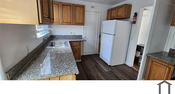 2212 Virginia Ave — Photo 2