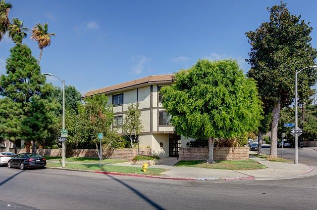 1st image of 5310 Circle Dr APT 206