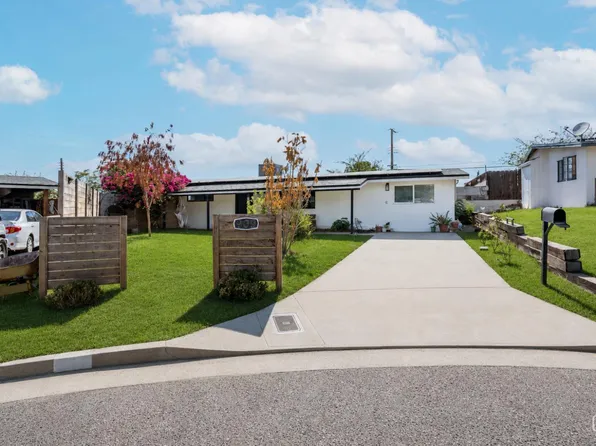 909 Oberlin Ct, Bakersfield, CA 93305