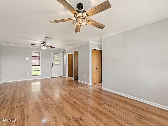 5th image of 2140 Lucien Rd