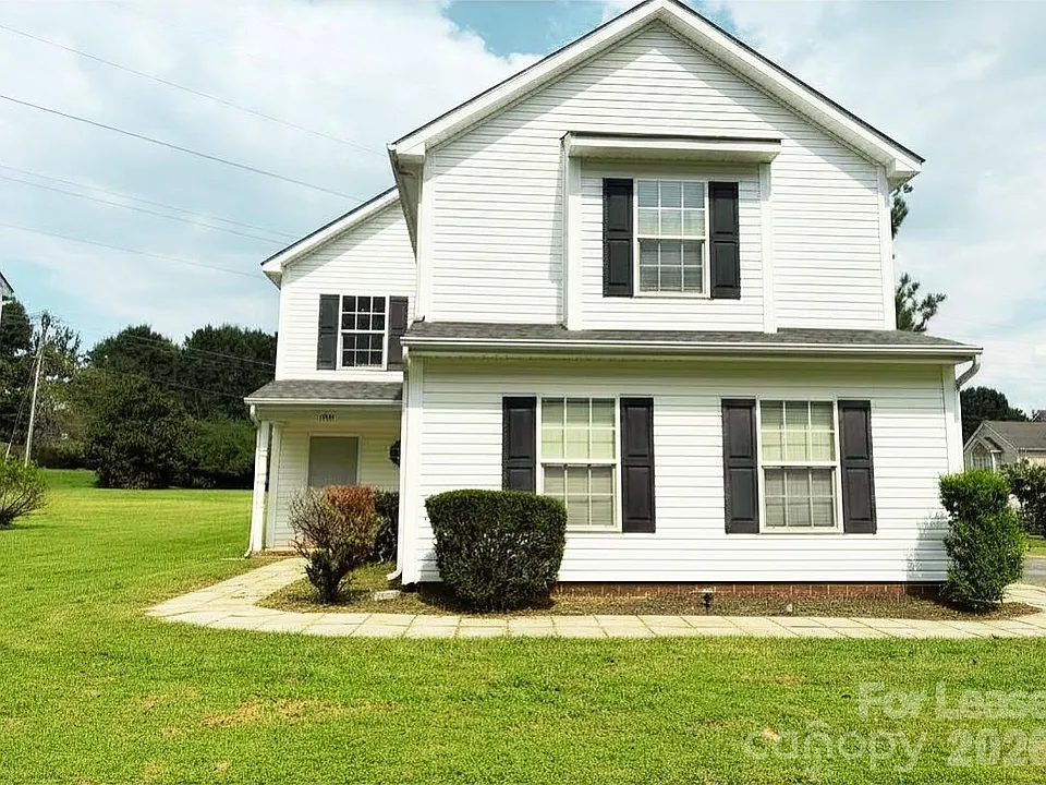 1201 Winding Path Rd