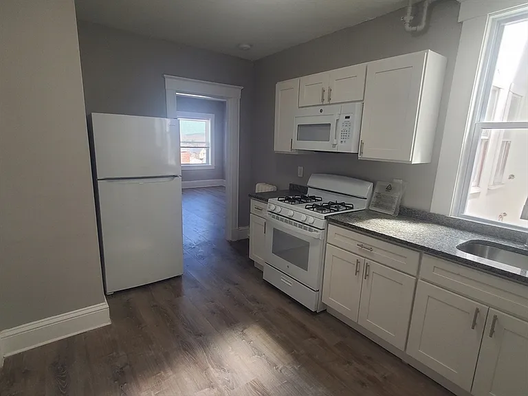 738 Washington St #27 — Photo 1