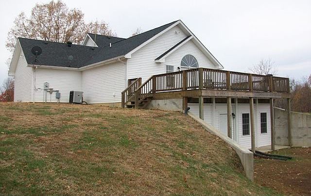 2nd image of 5780 Rochester Rd