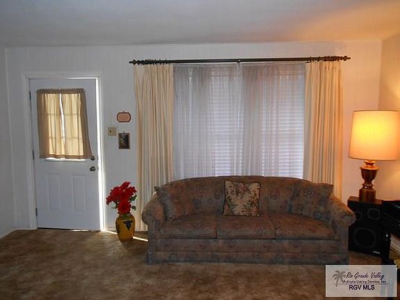 3rd image of 410 W Lincoln Ave