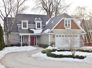 N69W5505 Bridge Rd, Cedarburg, WI 53012