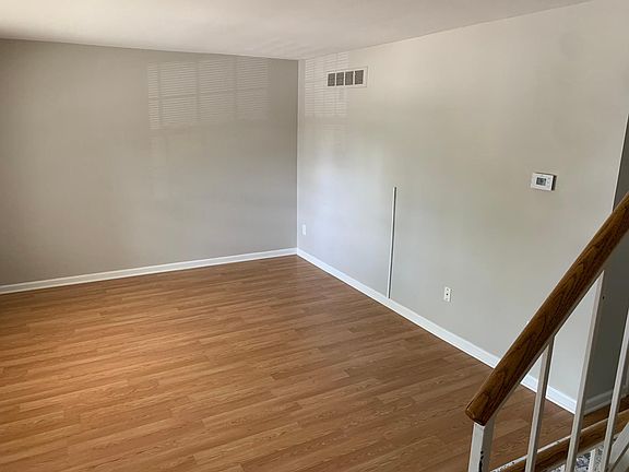 4th image of 1679 Brentwood Dr #133