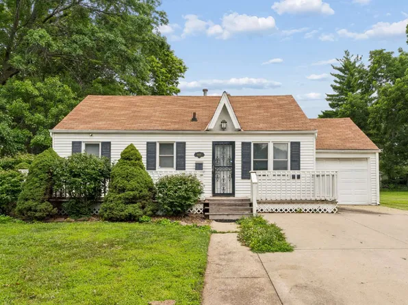 9008 E 66th St, Raytown, MO 64133