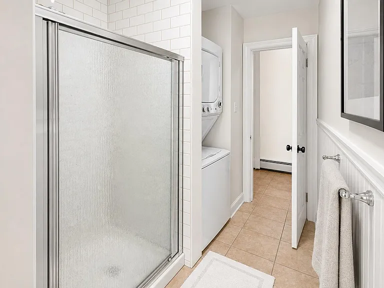 16 Lincoln Ave #5 — Photo 10