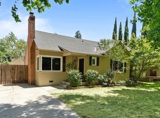 2575 Land Park Dr, Sacramento, CA 95818