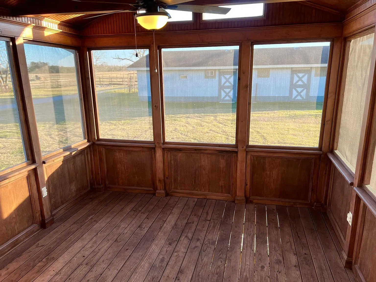 2 bed, 1.5 bath, 1856 sqft, $1,850 — Photo 4