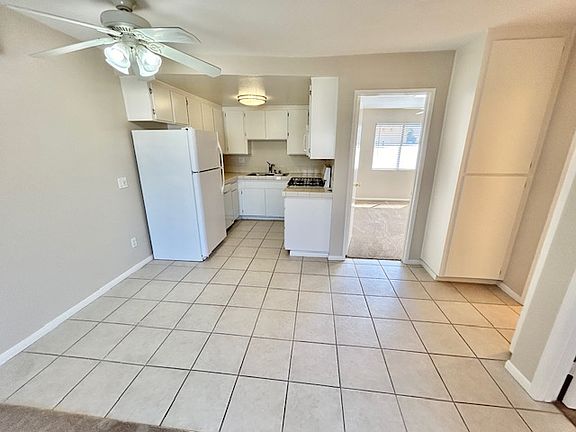 4th image of 4556 Park Blvd #5