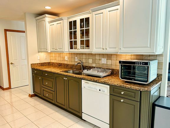 5th image of 1638 Stone Mansion Dr
