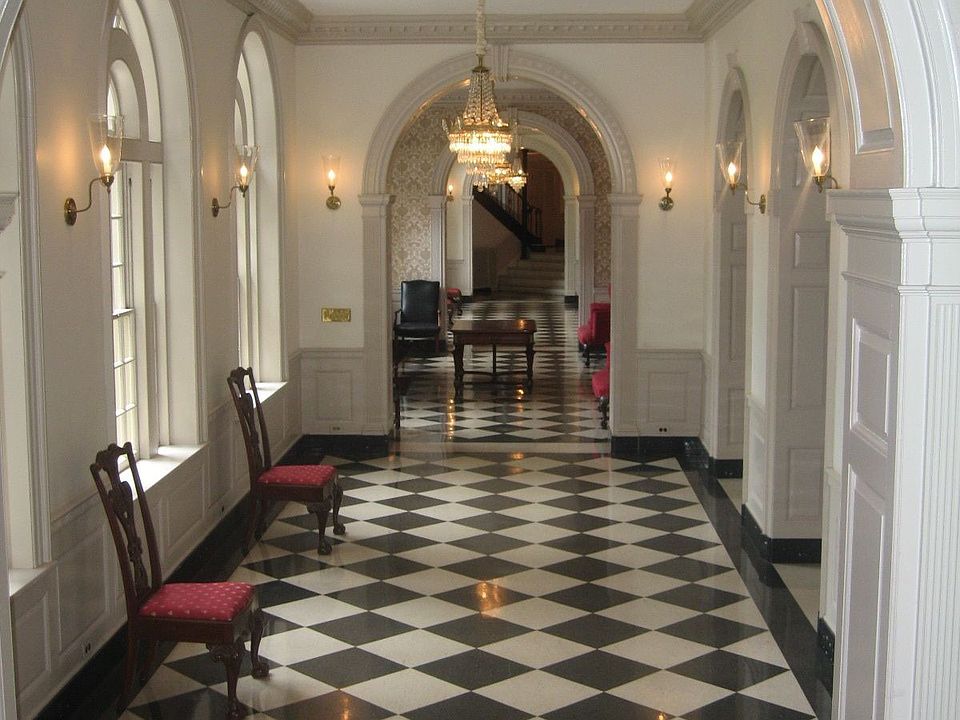2nd image of 5621 Cary Street Rd #215