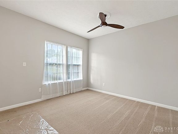 3rd image of 5561 Sagewood Dr