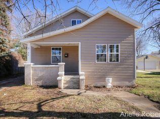 2446 Forest Grove Ave SW, Wyoming, MI 49519