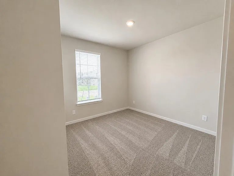 25436 Blossom Ct — Photo 17