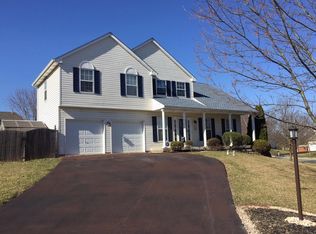 65 Pine Hurst Dr, Pottstown, PA 19464
