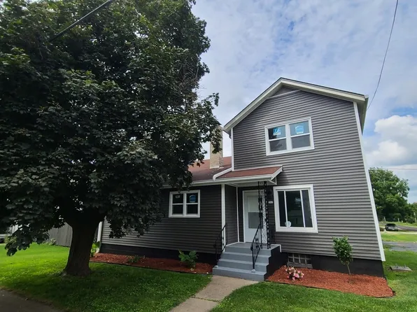302 North St, Earlville, IL 60518