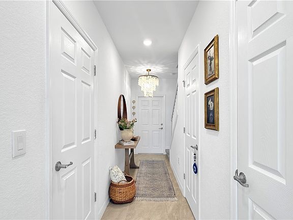 5th image of 14135 Oviedo Pl